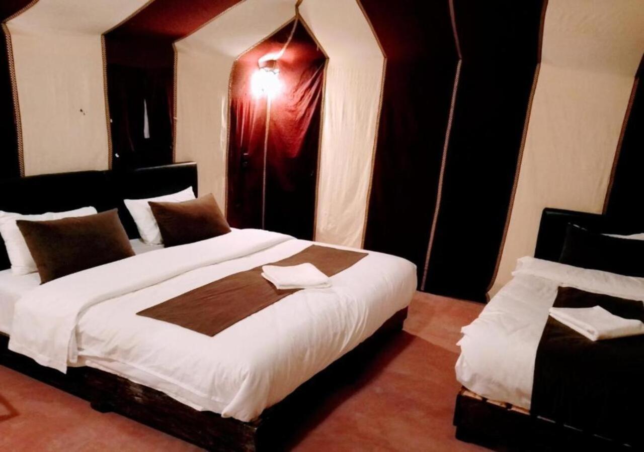 Merzouga Luxurious Tented ภายนอก รูปภาพ