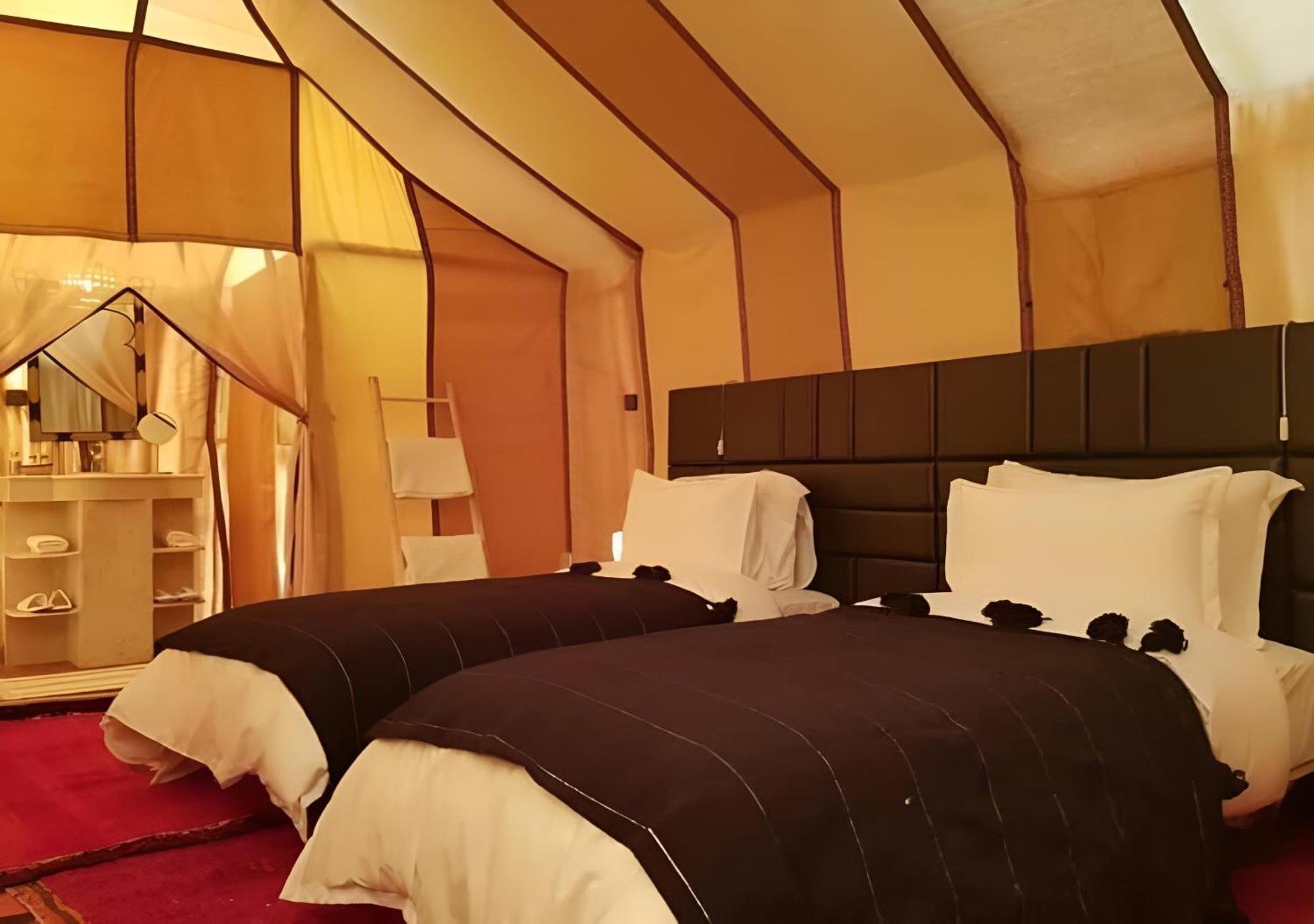 Merzouga Luxurious Tented ภายนอก รูปภาพ