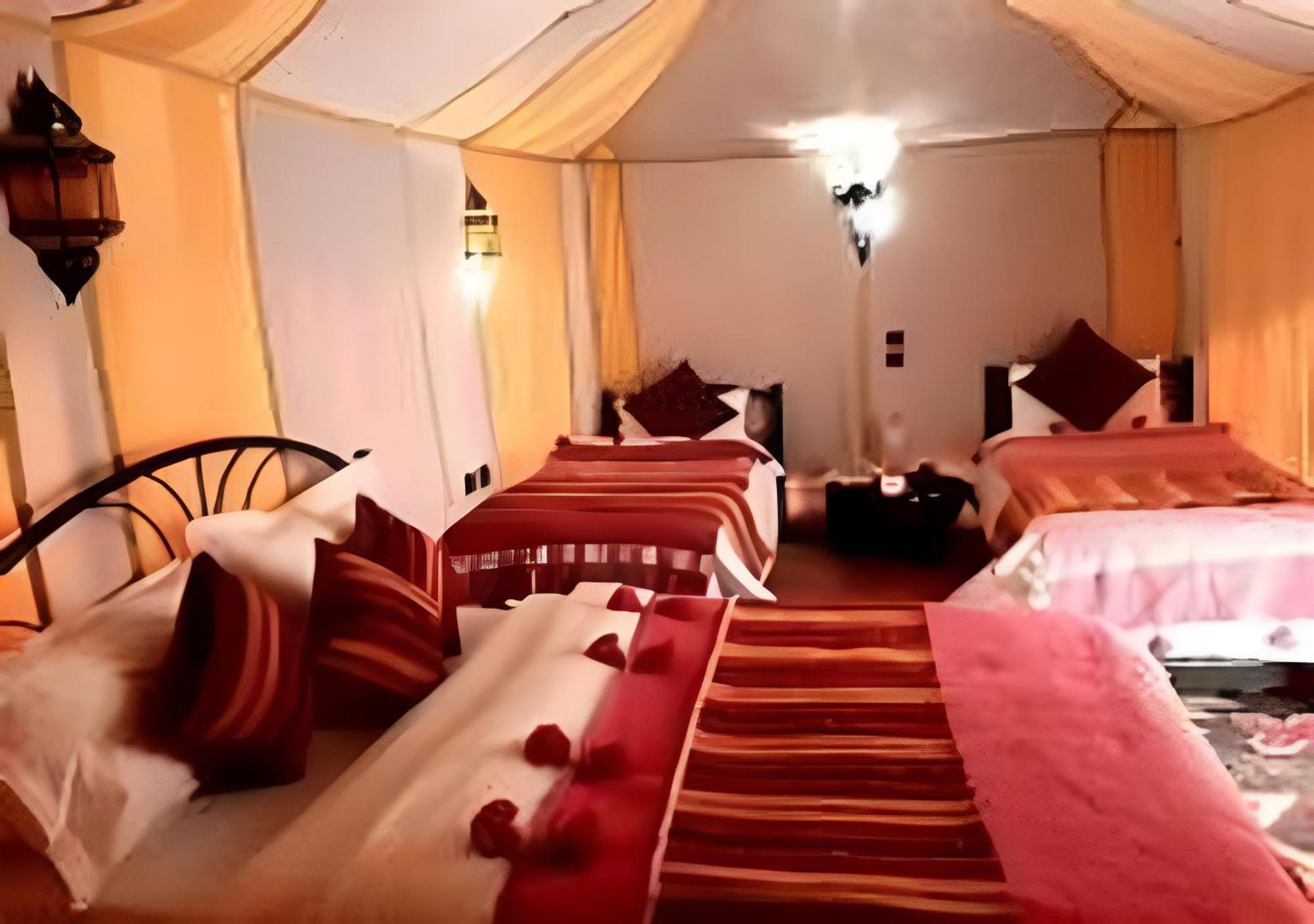 Merzouga Luxurious Tented ภายนอก รูปภาพ