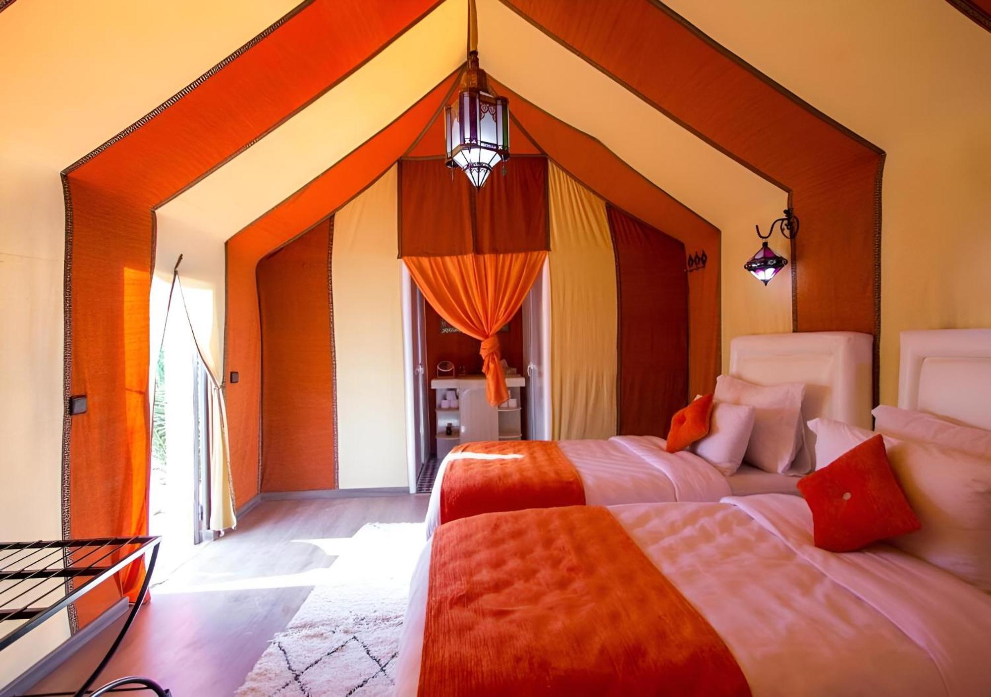 Merzouga Luxurious Tented ภายนอก รูปภาพ